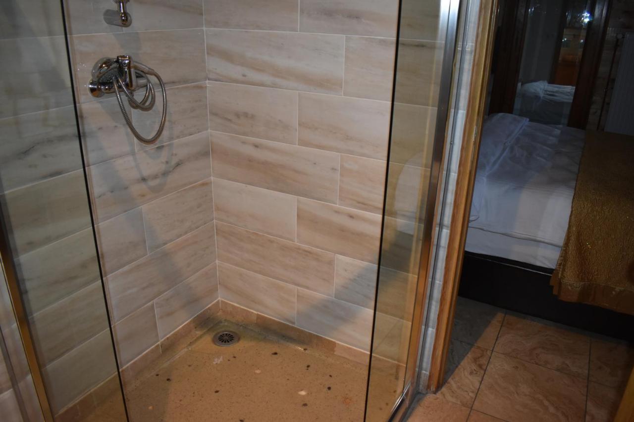 טורנוס Hotel Le Sauvage מראה חיצוני תמונה